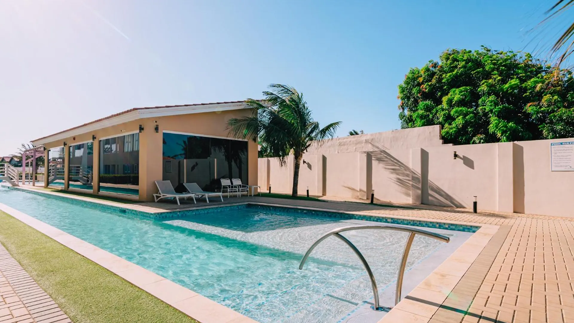Arubas Life 411 Apartment Noord